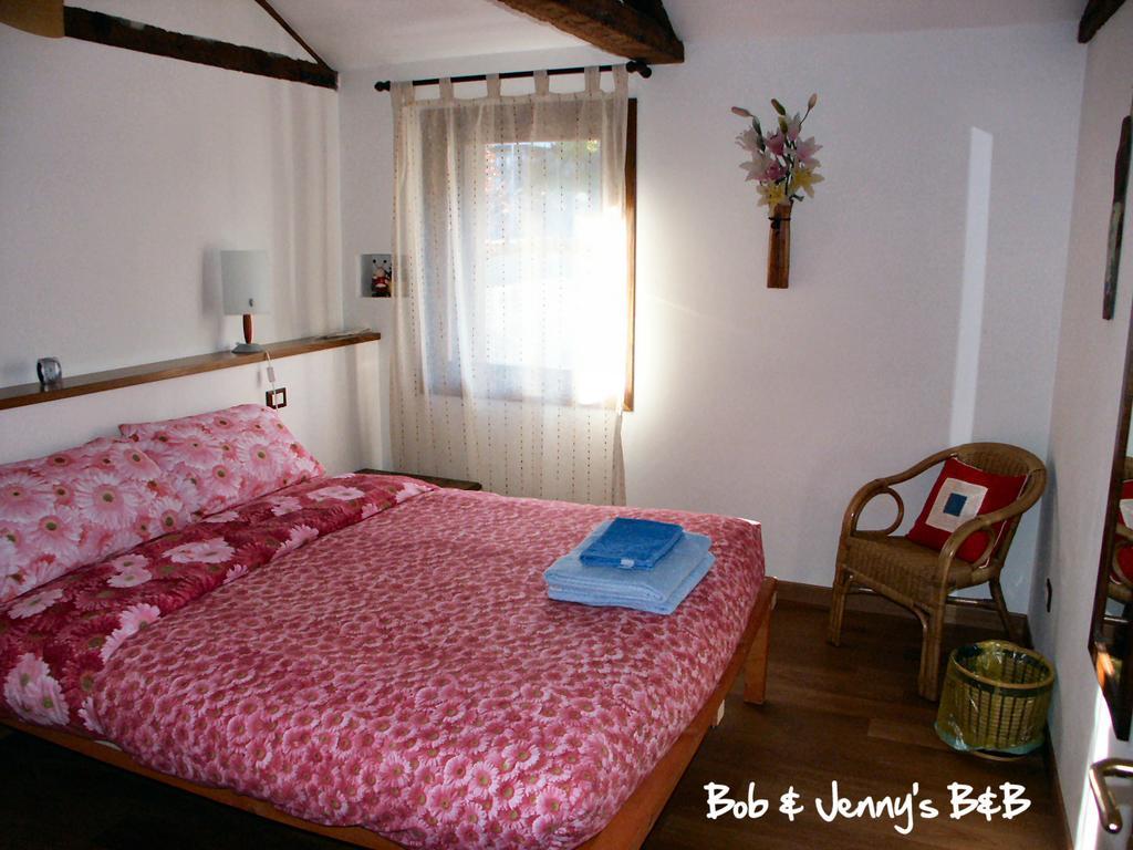 ヴィチェンツァ ボブ アンド ジェニーズ B＆B Bed & Breakfast 部屋 写真